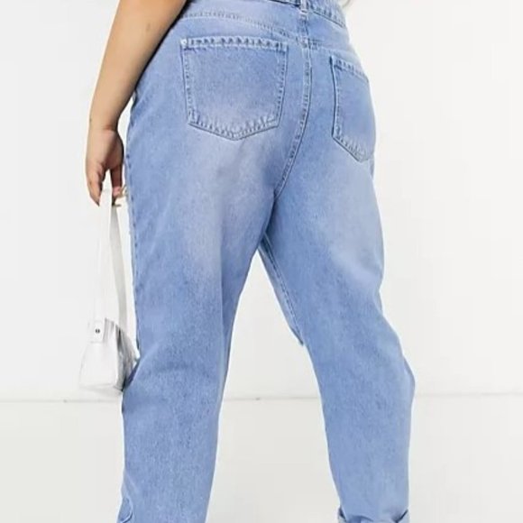 ASOS | Women’s | Plus Ripped Boyfriend Jean in Mid Wash Blue | Size: 20 - Picture 3 of 9